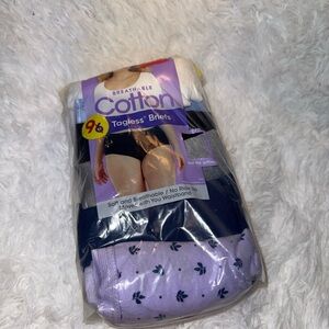 Hanes Breathable Cotton Tagless Briefs